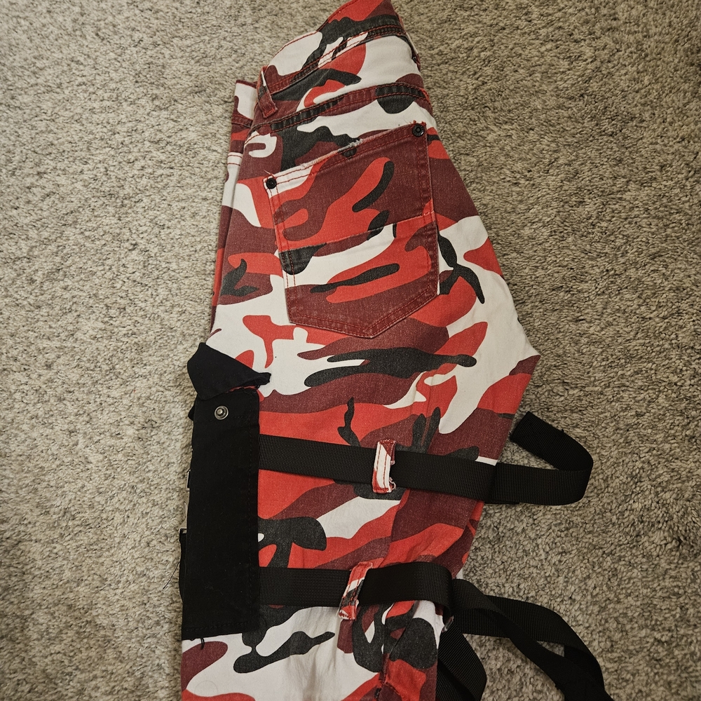 Preme Red Camo Men's Jean Shorts - Picture 2 of 4